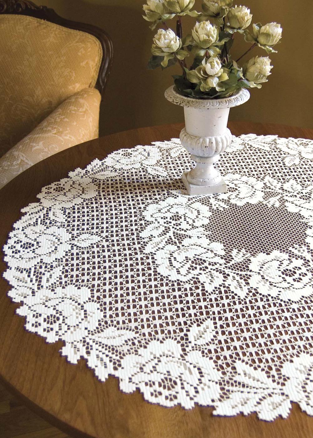 Cottage Rose Round Table Topper Heritage Lace