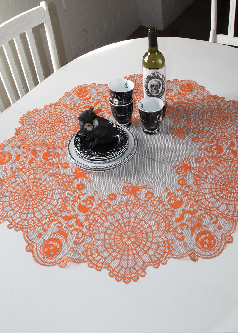 Frightful Round Table Topper Heritage Lace